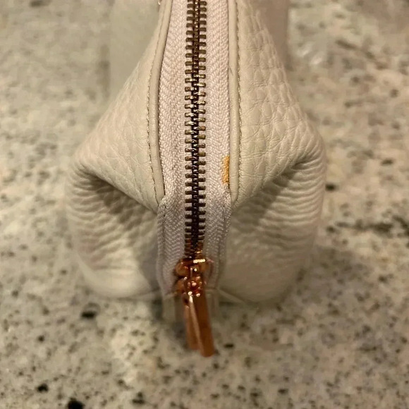 Dagne Dover Lola Leather Beauty Case - Picture 6 of 7